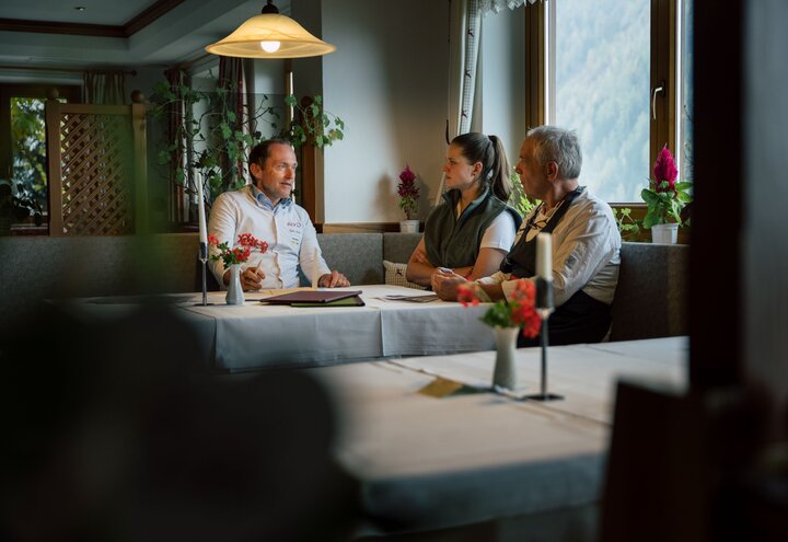 Egon Heiss im Jägerhof bei der Beratung "Erfolgreich Regional" | © Überall / IDM Südtirol - Alto Adige