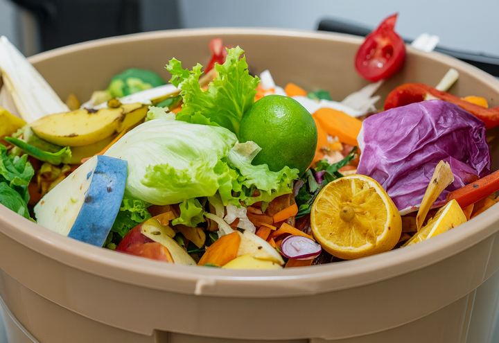 Symbolbild: Food Waste | © KI-generiertes Bild