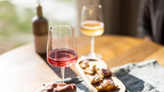 Cider, Kombucha, Wasserkefier...alkoholfrei ist im Trend. | © Armin Huber / IDM Südtirol 