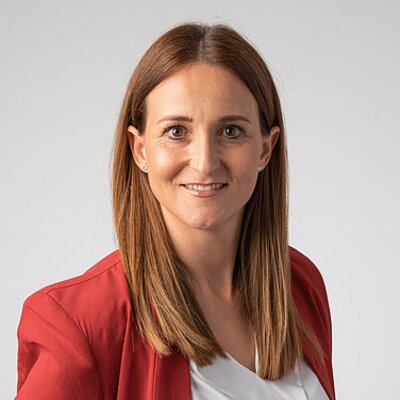 Barbara Holzer